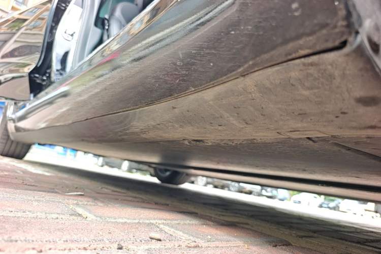 Used Tesla Model 3 2022 Rear-Wheel-Drive Version Right Side Sill