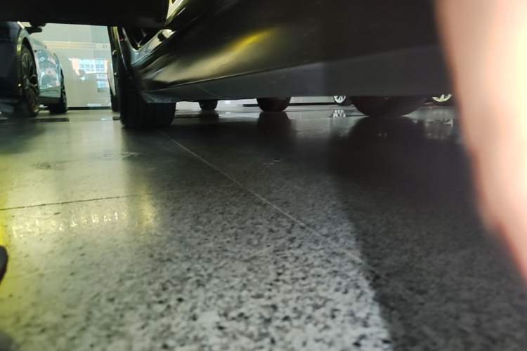 Used Tesla Model 3 2022 Performance High-Performance All-Wheel-Drive Version Right Side Sill