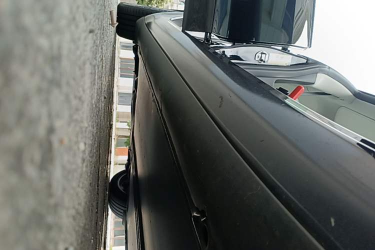 Used Tesla Model 3 2022 Rear-Wheel-Drive Version Right Side Sill