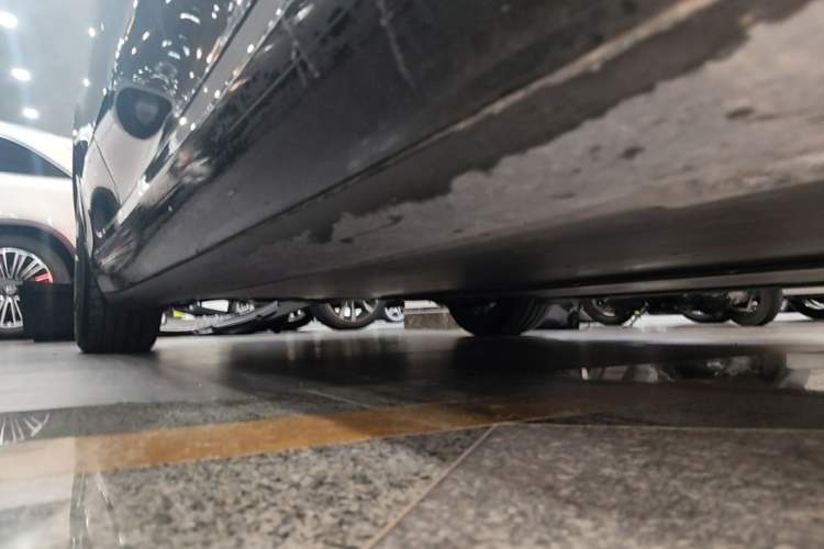 Used Tesla Model 3 2022 Rear-Wheel-Drive Version Right Side Sill