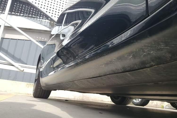 Used Tesla Model 3 2022 Rear-Wheel-Drive Version Right Side Sill