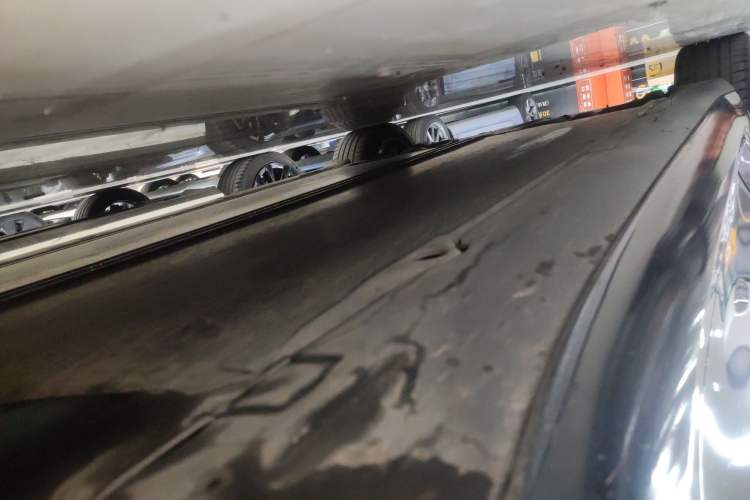 Used Tesla Model 3 2022 Rear-Wheel-Drive Version Right Side Sill