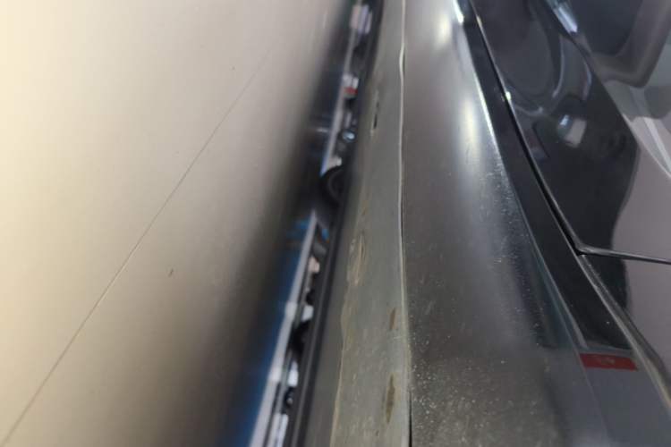 Used Tesla Model 3 2022 Rear-Wheel-Drive Version Right Side Sill
