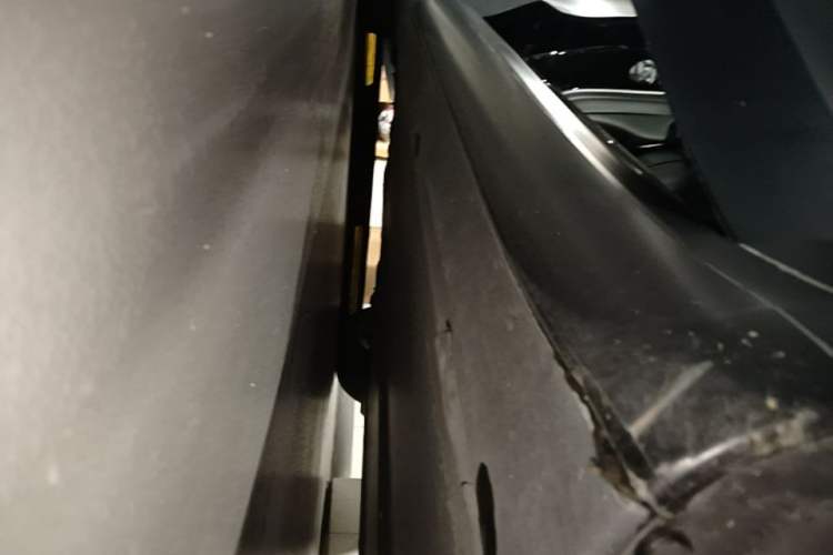 Used Tesla Model 3 2022 Rear-Wheel-Drive Version Right Side Sill