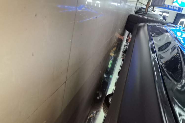 Used Tesla Model 3 2022 Performance High-Performance All-Wheel-Drive Version Right Side Sill