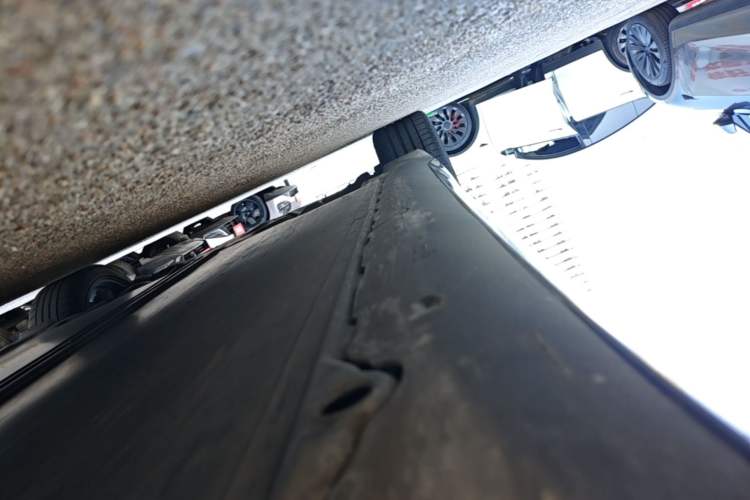 Used Tesla Model 3 2022 Rear-Wheel-Drive Version Right Side Sill