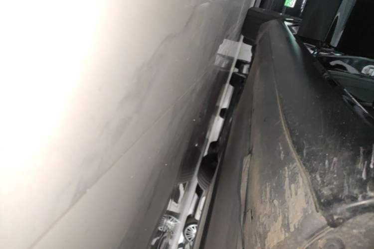 Used Tesla Model 3 2022 Rear-Wheel-Drive Version Right Side Sill