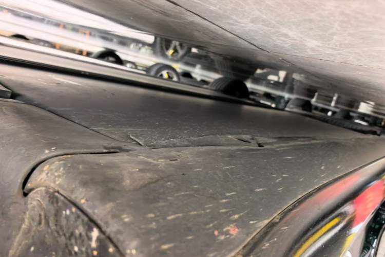 Used Tesla Model 3 2022 Rear-Wheel-Drive Version Right Side Sill