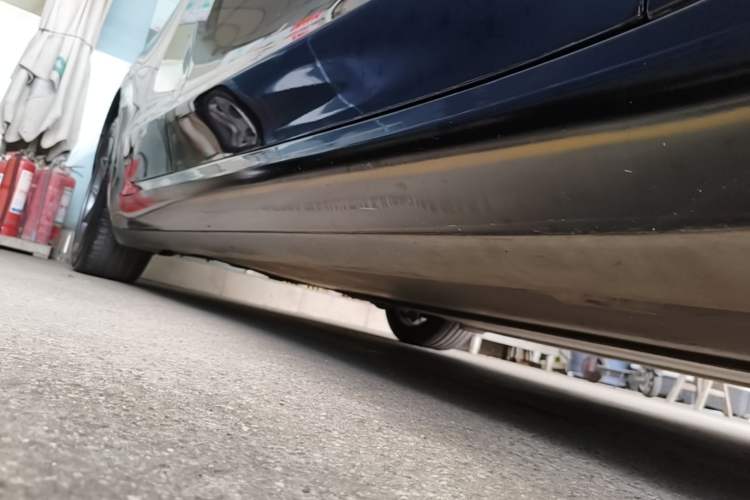 Used Tesla Model 3 2022 Rear-Wheel-Drive Version Right Side Sill