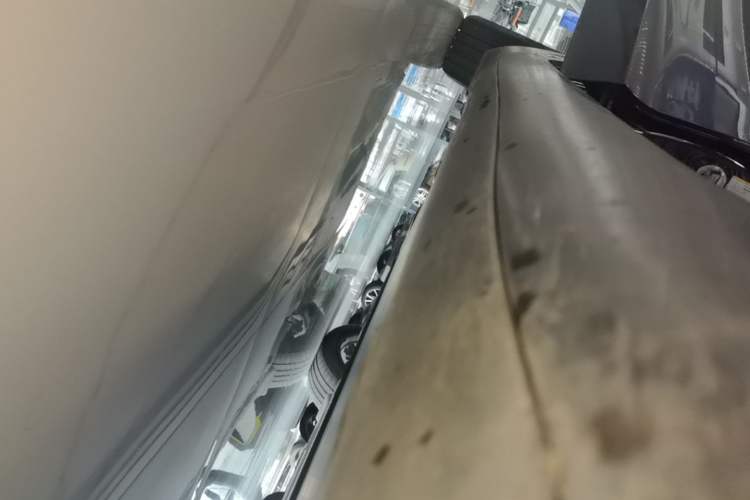 Used Tesla Model 3 2022 Rear-Wheel-Drive Version Right Side Sill