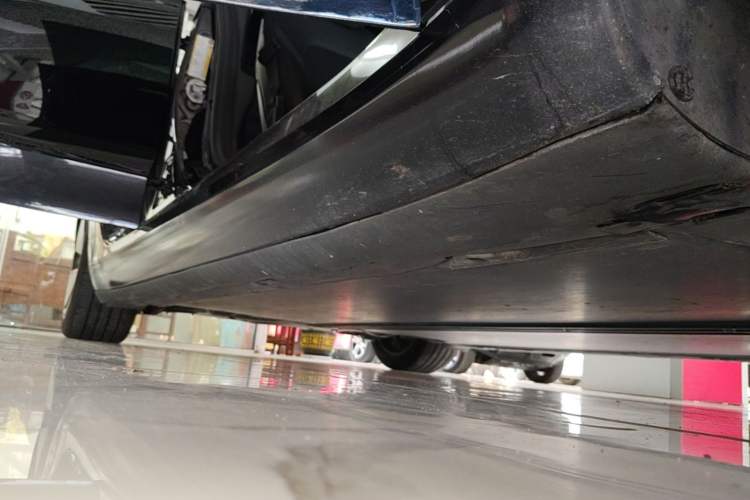 Used Tesla Model 3 2022 Rear-Wheel-Drive Version Right Side Sill