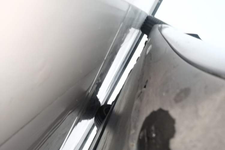 Used Tesla Model 3 2022 Rear-Wheel-Drive Version Right Side Sill
