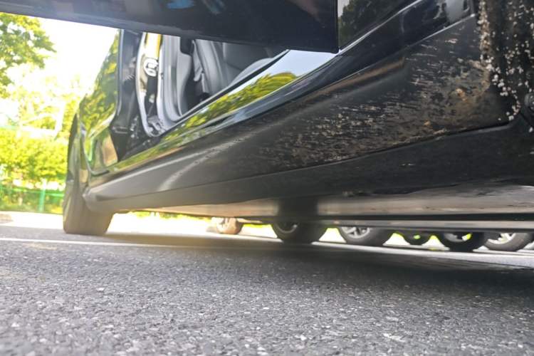 Used Tesla Model 3 2022 Rear-Wheel-Drive Version Right Side Sill