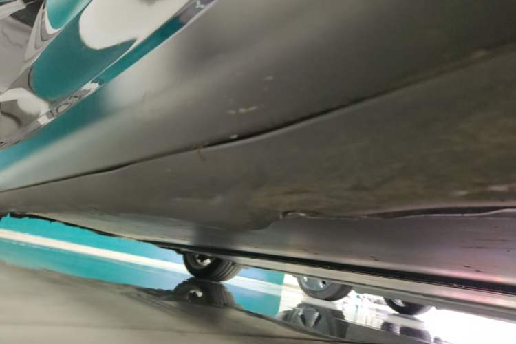 Used Tesla Model 3 2022 Rear-Wheel-Drive Version Right Side Sill