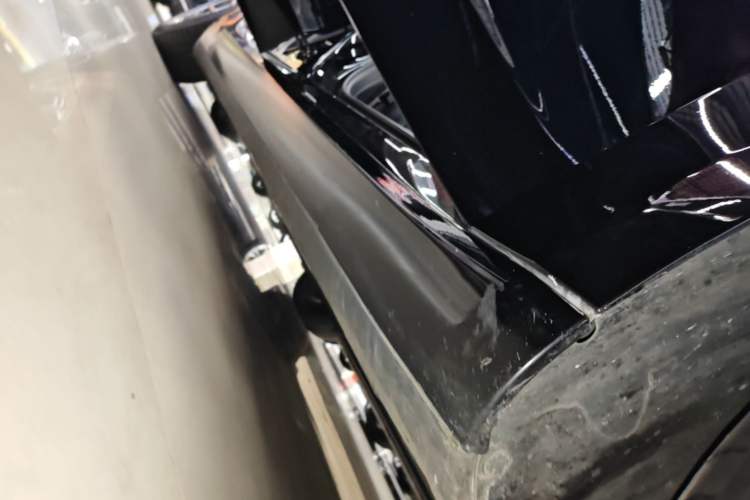 Used Tesla Model 3 2022 Rear-Wheel-Drive Version Right Side Sill