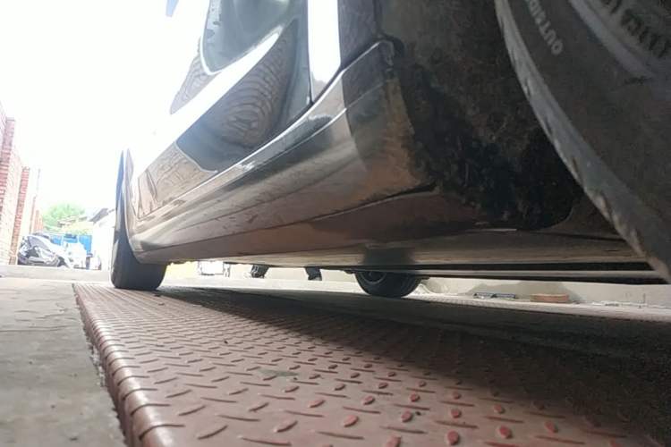 Used Tesla Model 3 2022 Rear-Wheel-Drive Version Right Side Sill