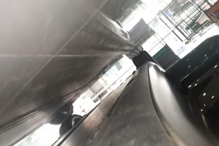 Used Tesla Model 3 2022 Performance High-Performance All-Wheel-Drive Version Right Side Sill