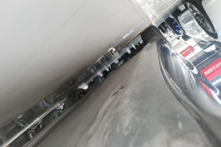 Used Tesla Model 3 2022 Rear-Wheel-Drive Version Right Side Sill