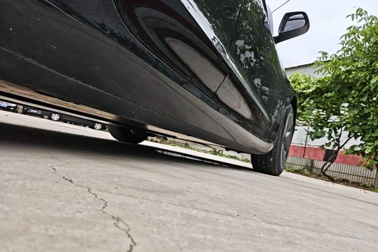 Used Tesla Model 3 2022 Rear-Wheel-Drive Version Right Side Sill