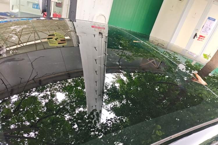 Used Tesla Model 3 2022 Rear-Wheel-Drive Version Roof