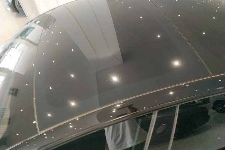 Used Tesla Model 3 2022 Rear-Wheel-Drive Version Roof