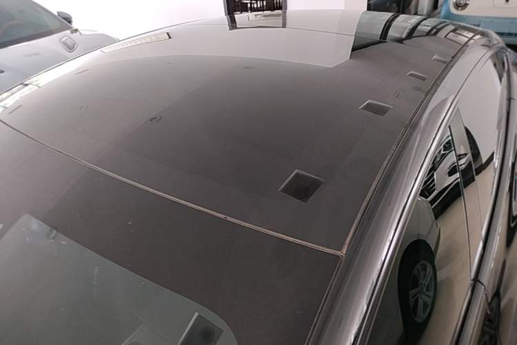 Used Tesla Model 3 2022 Rear-Wheel-Drive Version Roof