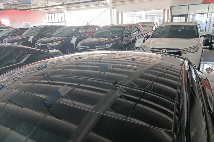 Used Tesla Model 3 2022 Rear-Wheel-Drive Version Roof