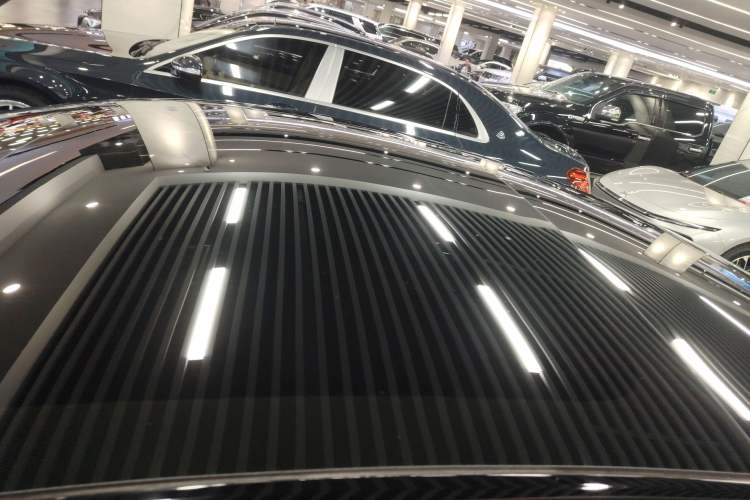Used Tesla Model 3 2022 Rear-Wheel-Drive Version Roof
