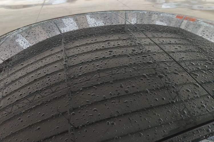 Used Tesla Model 3 2022 Rear-Wheel-Drive Version Roof