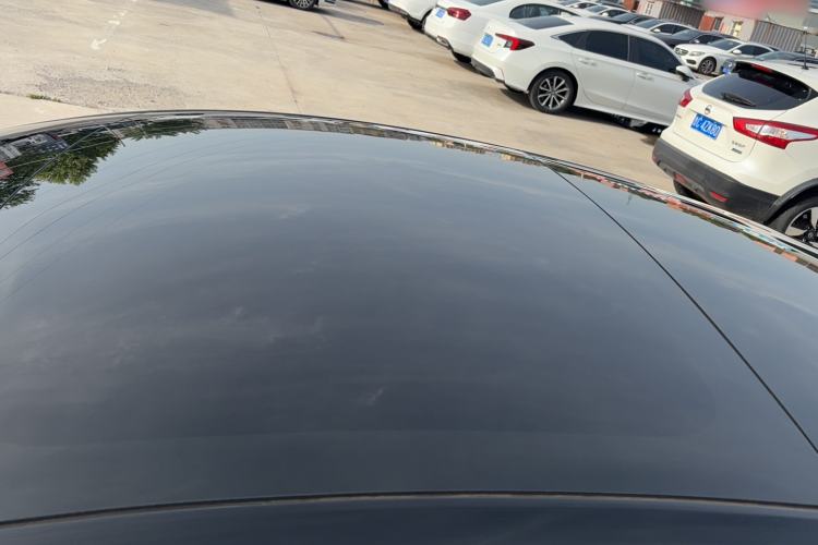 Used Tesla Model 3 2022 Rear-Wheel-Drive Version Roof