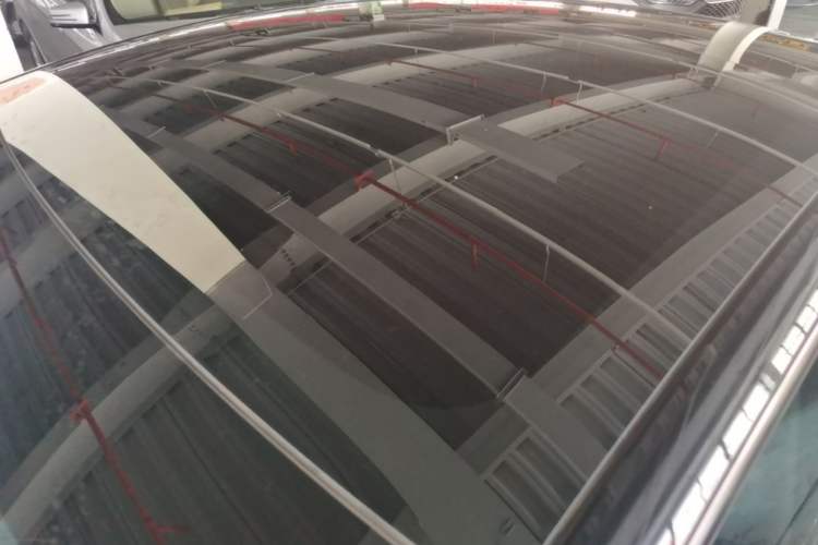 Used Tesla Model 3 2022 Rear-Wheel-Drive Version Roof