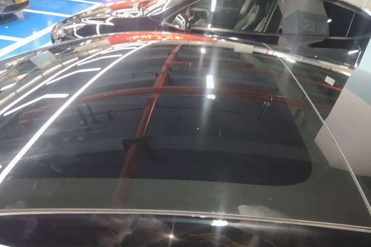 Used Tesla Model 3 2022 Rear-Wheel-Drive Version Roof
