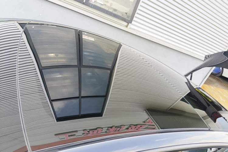 Used Tesla Model 3 2022 Rear-Wheel-Drive Version Roof