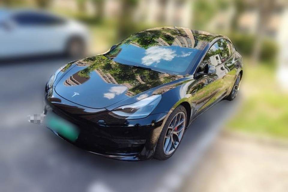 Tesla Model 3 2022