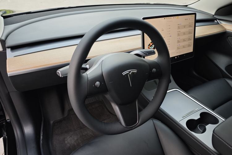 Used Tesla Model 3 2022 Rear-Wheel-Drive Version Steering Wheel