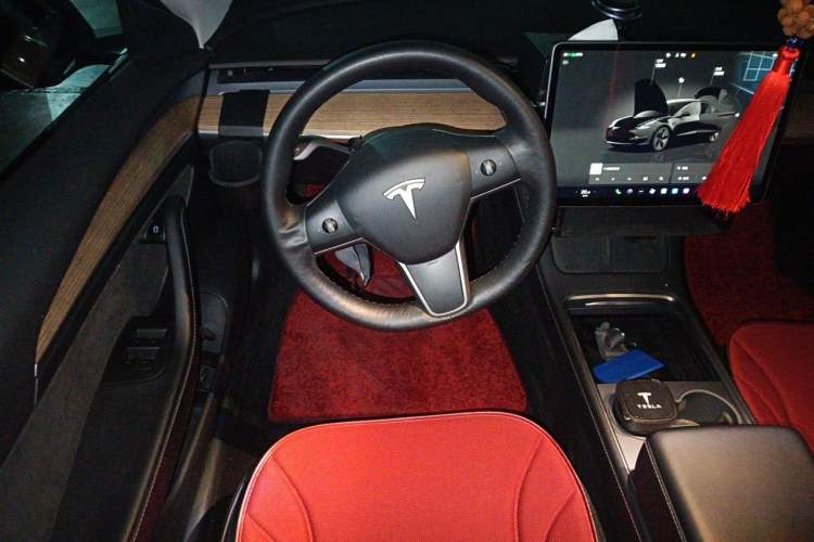 Used Tesla Model 3 2022 Rear-Wheel-Drive Version Steering Wheel
