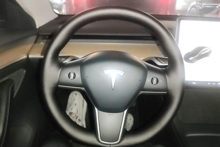 Used Tesla Model 3 2022 Rear-Wheel-Drive Version Steering Wheel