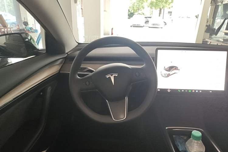 Used Tesla Model 3 2022 Rear-Wheel-Drive Version Steering Wheel