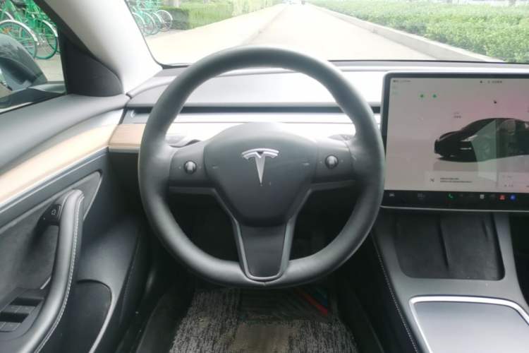Used Tesla Model 3 2022 Rear-Wheel-Drive Version Steering Wheel