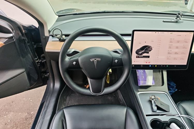 Used Tesla Model 3 2022 Rear-Wheel-Drive Version Steering Wheel