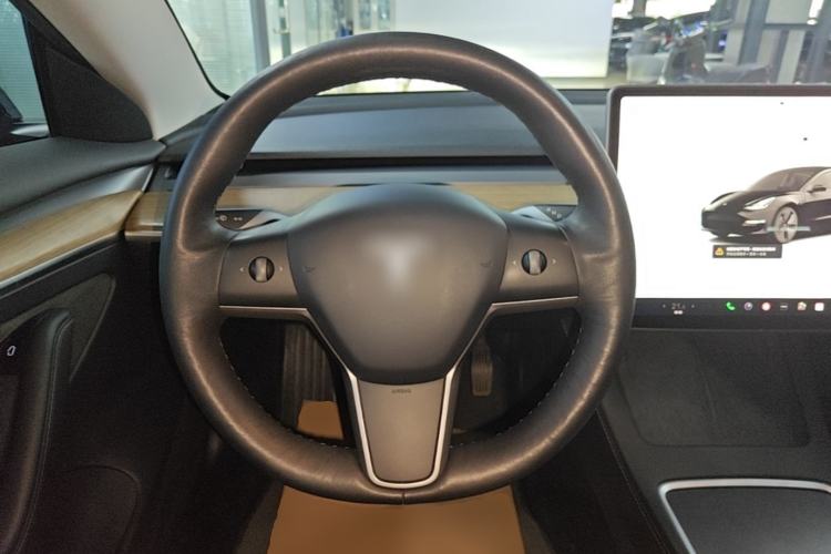 Used Tesla Model 3 2022 Rear-Wheel-Drive Version Steering Wheel