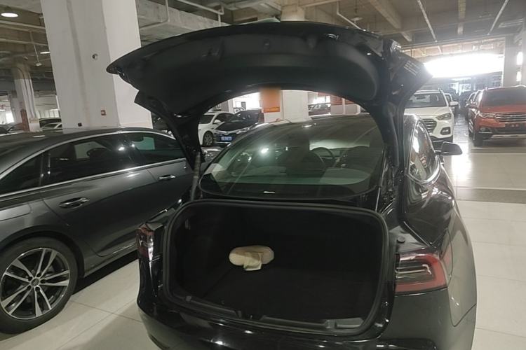 Used Tesla Model 3 2022 Rear-Wheel-Drive Version Trunk