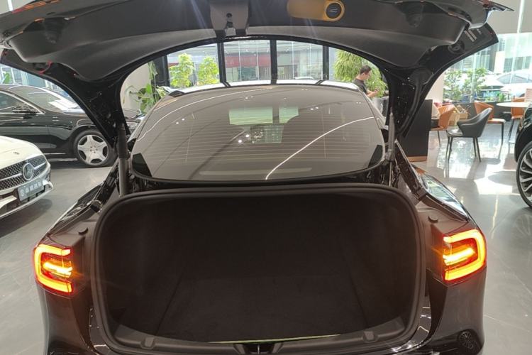 Used Tesla Model 3 2022 Rear-Wheel-Drive Version Trunk