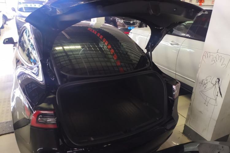 Used Tesla Model 3 2022 Rear-Wheel-Drive Version Trunk