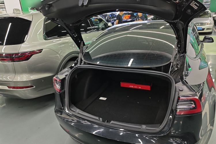Used Tesla Model 3 2022 Rear-Wheel-Drive Version Trunk
