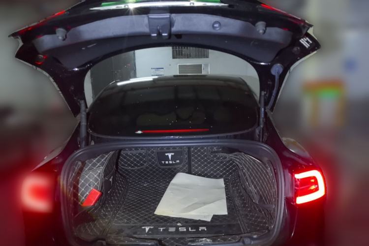 Used Tesla Model 3 2022 Rear-Wheel-Drive Version Trunk