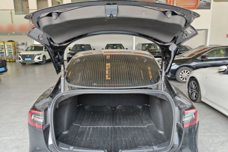 Used Tesla Model 3 2022 Rear-Wheel-Drive Version Trunk