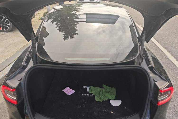 Used Tesla Model 3 2022 Rear-Wheel-Drive Version Trunk