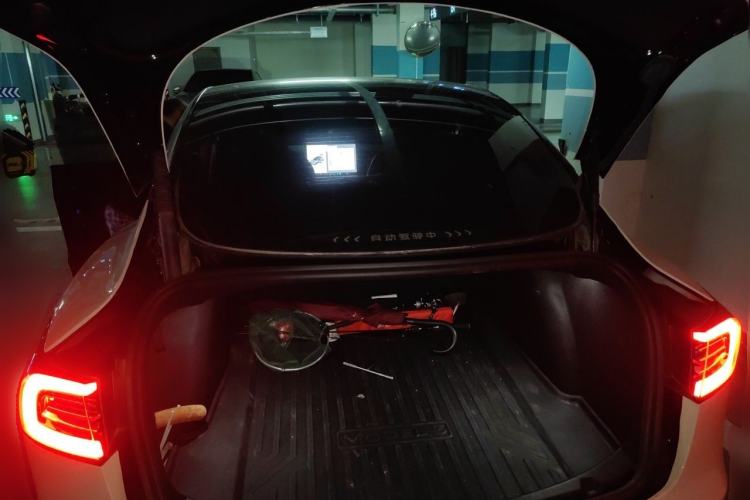 Used Tesla Model 3 2022 Rear-Wheel-Drive Version Trunk