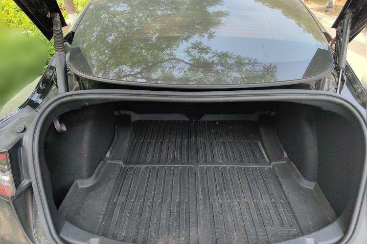 Used Tesla Model 3 2022 Rear-Wheel-Drive Version Trunk